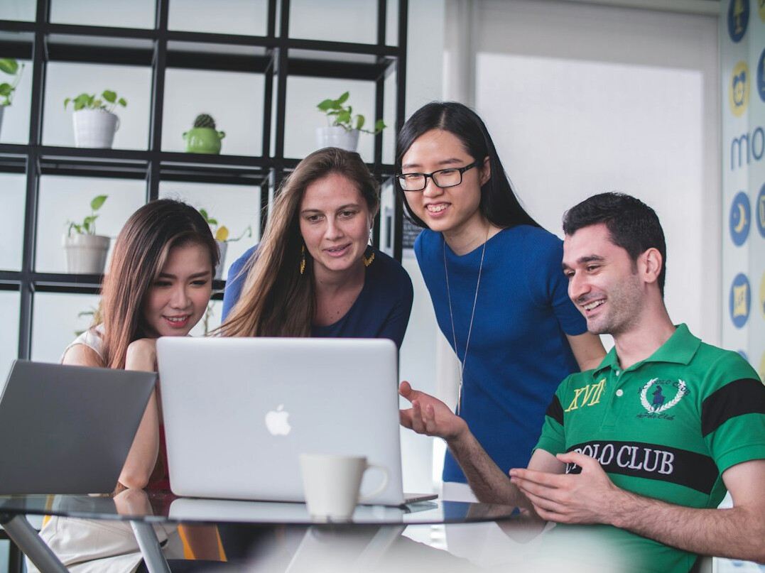 group of beginners coding together